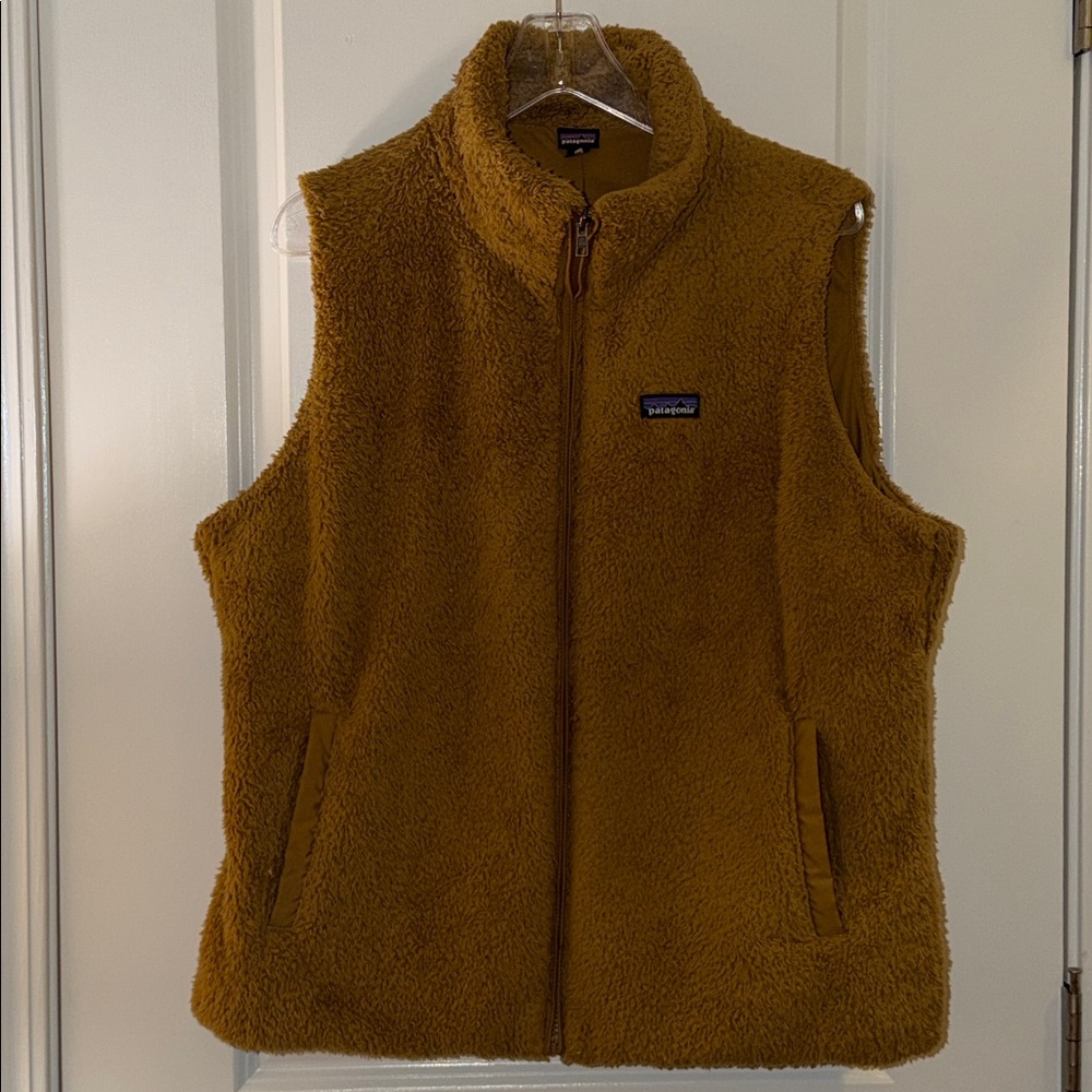 EUC Patagonia Faux Fur Zip Front Vest - Size Women’s XXL
